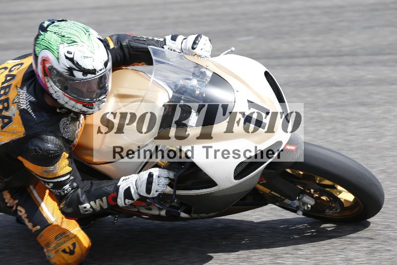 Archiv-2025/05 14.04.2025 Plüss Moto Sport ADR/Freies Fahren/11